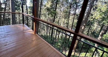 Cozy A-Frame High in The Tree Tops