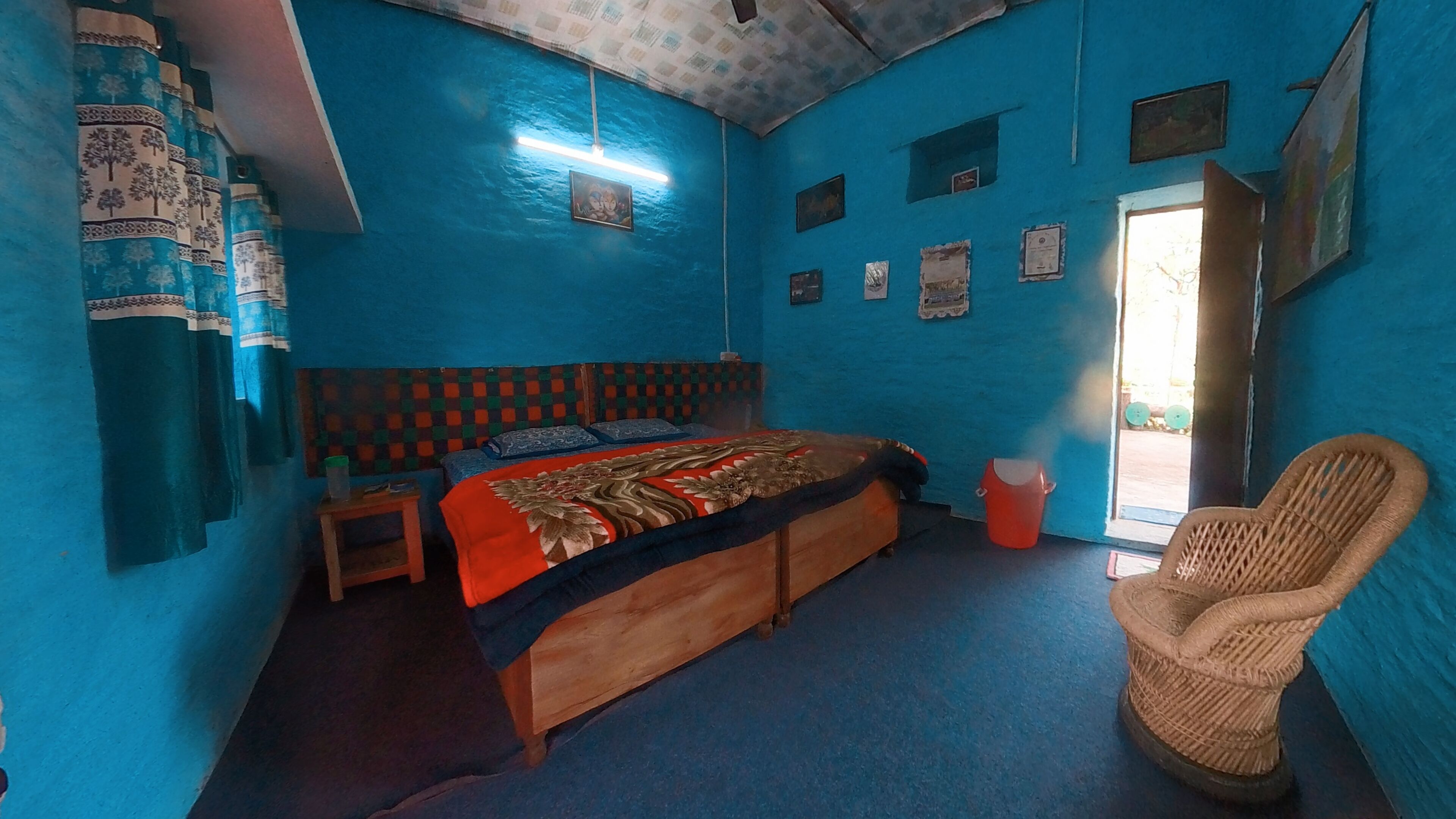 2 bedrooms, iron/ironing board