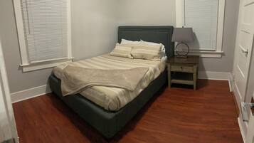 3 bedrooms, free WiFi, bed sheets