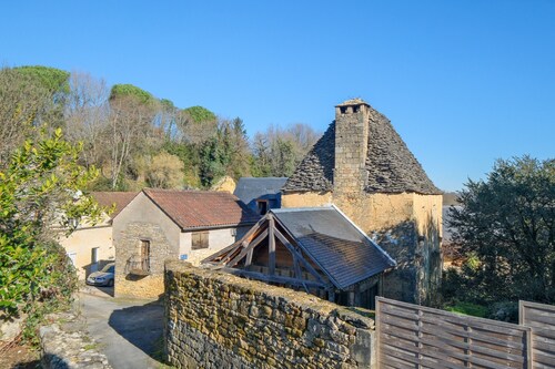 Le Pressoir – Authentic Cottage in the Heart of Périgord Noir, Perfect for Families & Friends