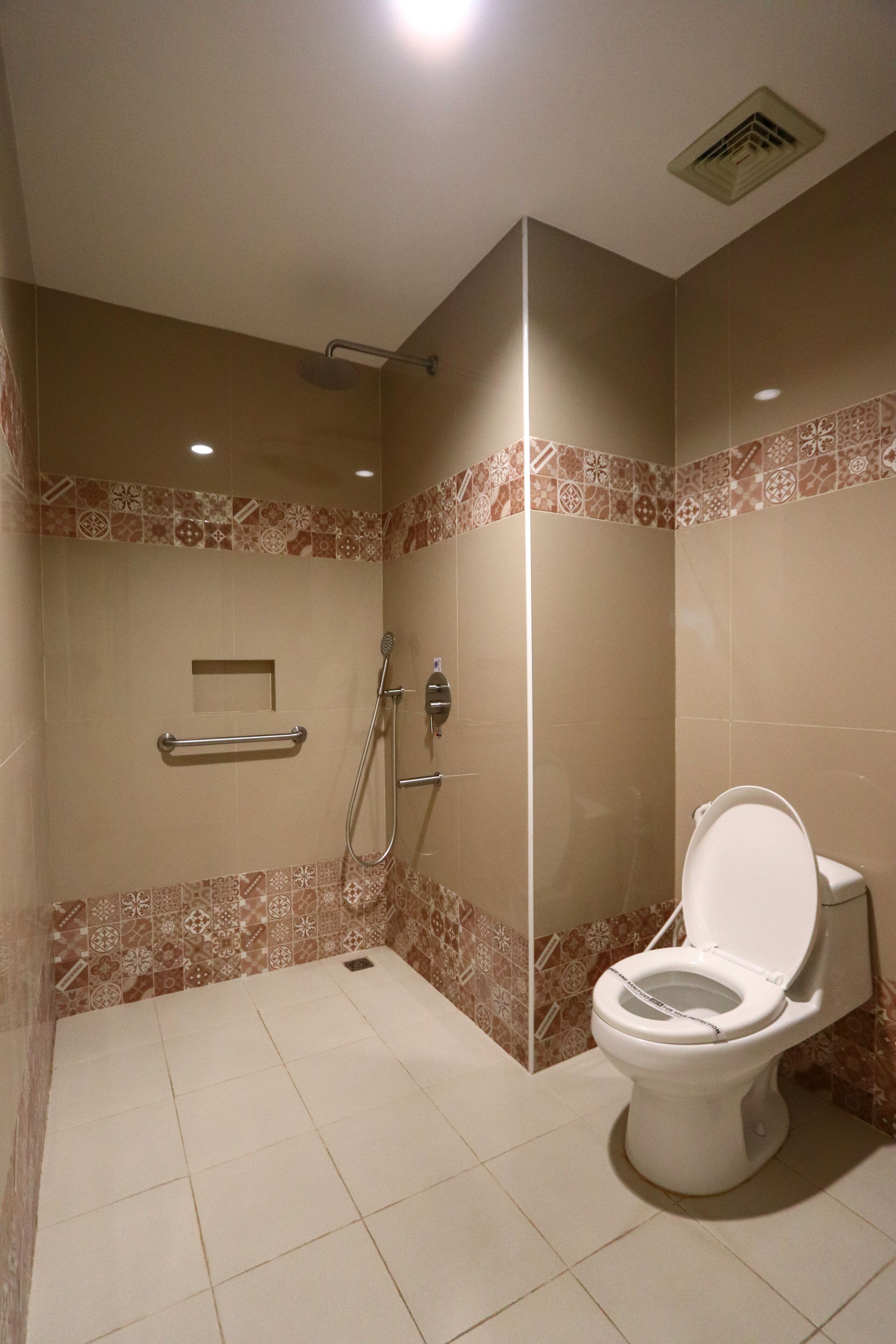 Quarto família | Banheiro | Produtos de toalete grátis, toalhas de banho