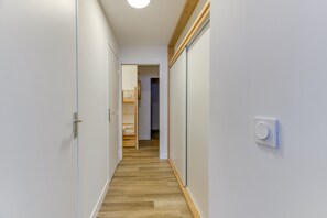 Interior - Apartment 'Bel Rénové Les Granges 26' with Mountain View, Balcony and Wi-Fi (Villard-Reculas)