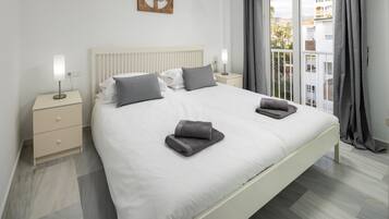 2 dormitorios, tabla de planchar con plancha, wifi gratis y ropa de cama