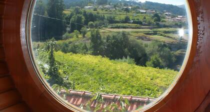 Holiday Home 'Casa Das Cortes Em Melgaço' with Mountain View, Private Pool and Wi-Fi