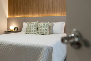 5 室のベッドルーム、旅行用ベビーベッド、WiFi、ベッドシーツ