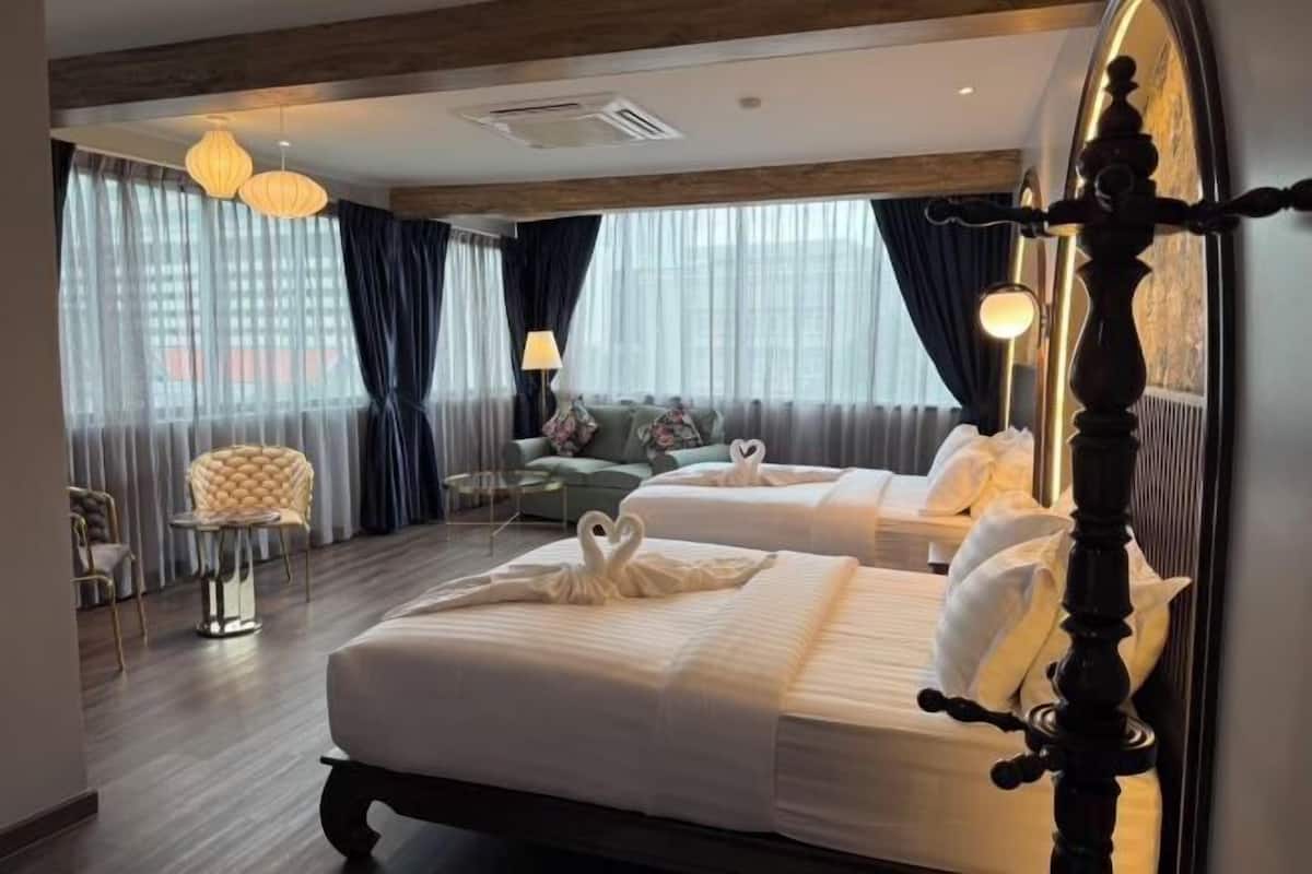 Free WiFi, bed sheets