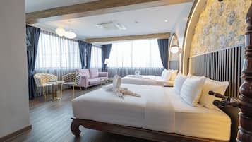 Suite | Free WiFi, bed sheets