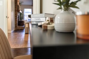 Interior - Cozy & Charming l UNT/Downtown l Game Room l Parking l Large Yard (Denton)