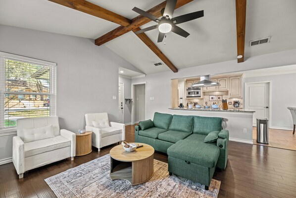 TV connectée, baby-foot, table de tennis de table