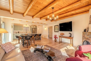 Smart TV y chimenea