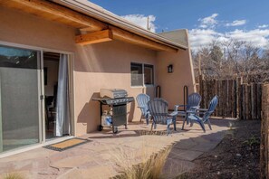 Outdoor dining - Walk to the Plaza, Kiva Fireplace, Fun Patio (Santa Fe)