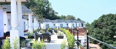 Fachada de la propiedad