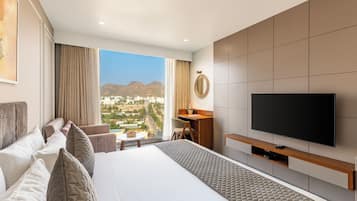 Executive Garden View Rooms | Premium bedding, memory foam beds, minibar, desk