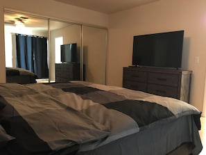 3 chambres, fer et planche Ă repasser, Wi-Fi, draps fournis