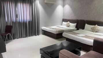 Kamar Keluarga | Meja kerja dan Wi-Fi gratis