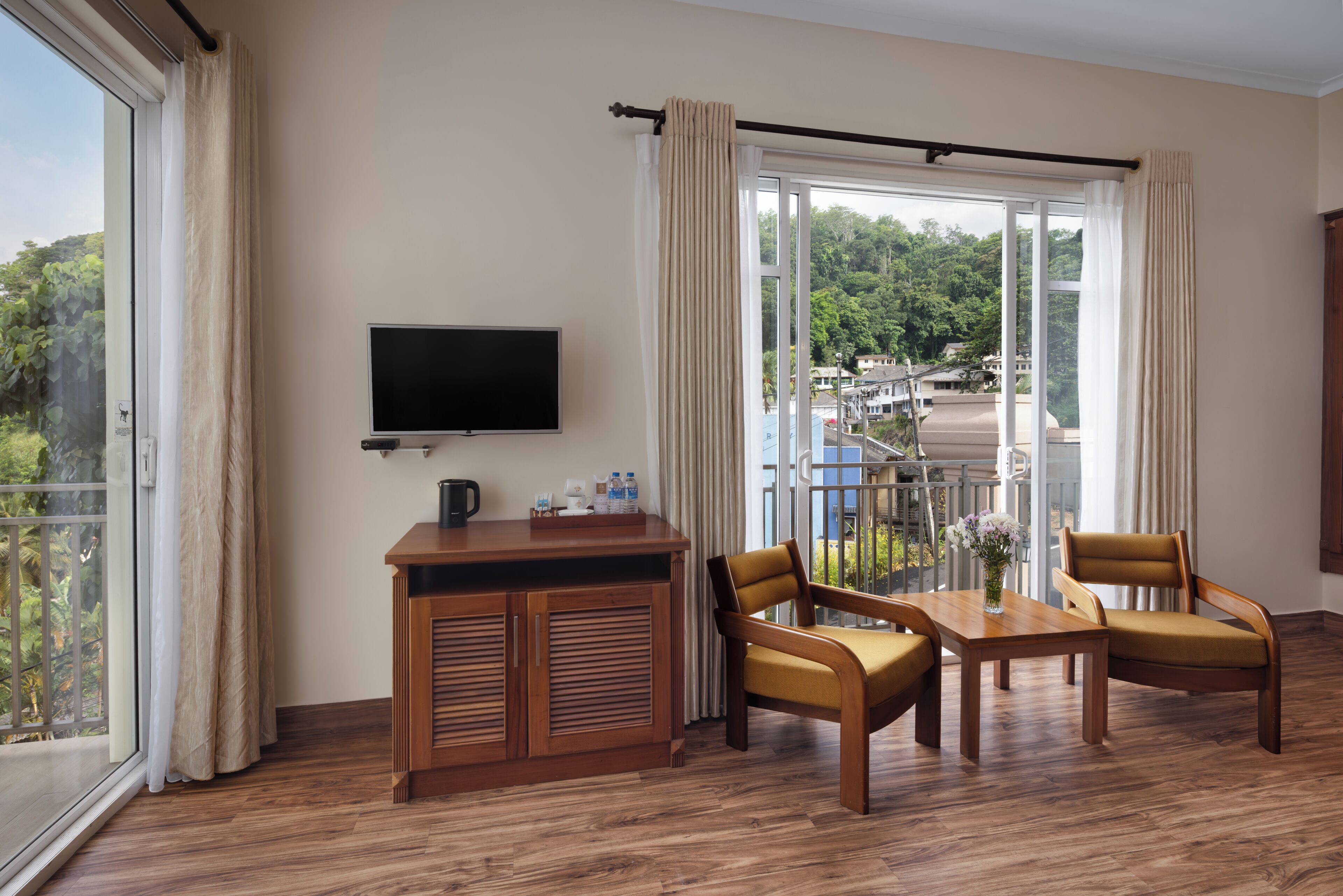 Deluxe Double Room, Balcony, Mountain View