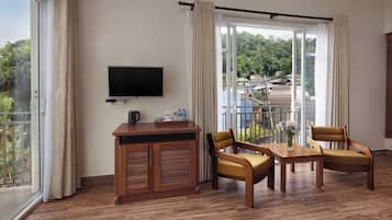 Deluxe Double Room, Balcony, Mountain View