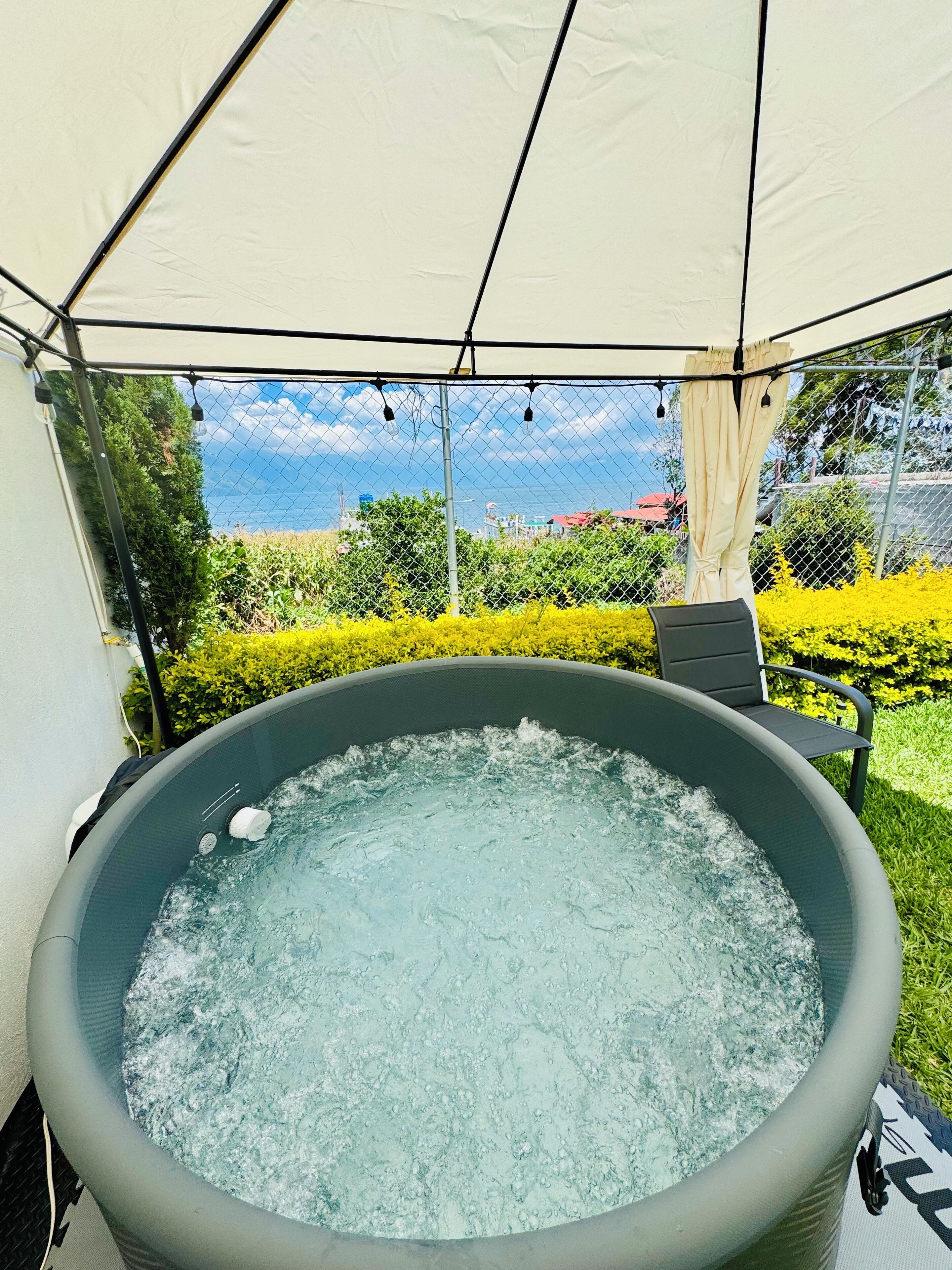 Bain à remous extérieur