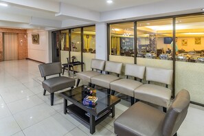 Lobby sitting area - RESIDENCY HOTEL BANGKOK (Bangkok)