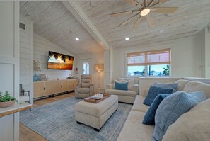 Smart TV - Seaglass Landing | Private Pool, Cabana, & Near Port Aransas Beaches (Port Aransas)