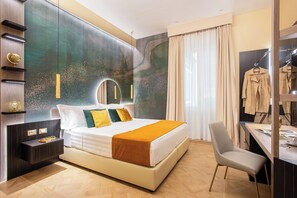 Comfort Double or Twin Room | In-room safe, desk, blackout drapes, soundproofing - VentiSettembre Private Suites (Rome)