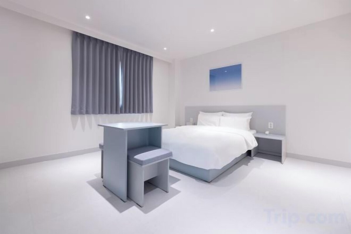 Ropa de cama de alta calidad, wifi gratis, ropa de cama