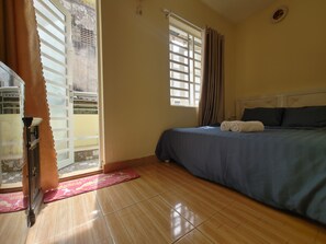 Deluxe Room, Balcony, City View