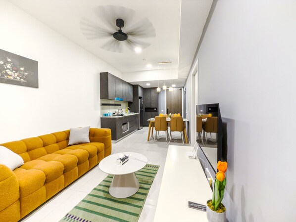 Living area - The Atrium Ampang by OKBnB - 2 Bedroom Suite 3 min to klcc (Kuala Lumpur)