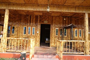 Exterior - Hotel Banaras kila (Pindra)