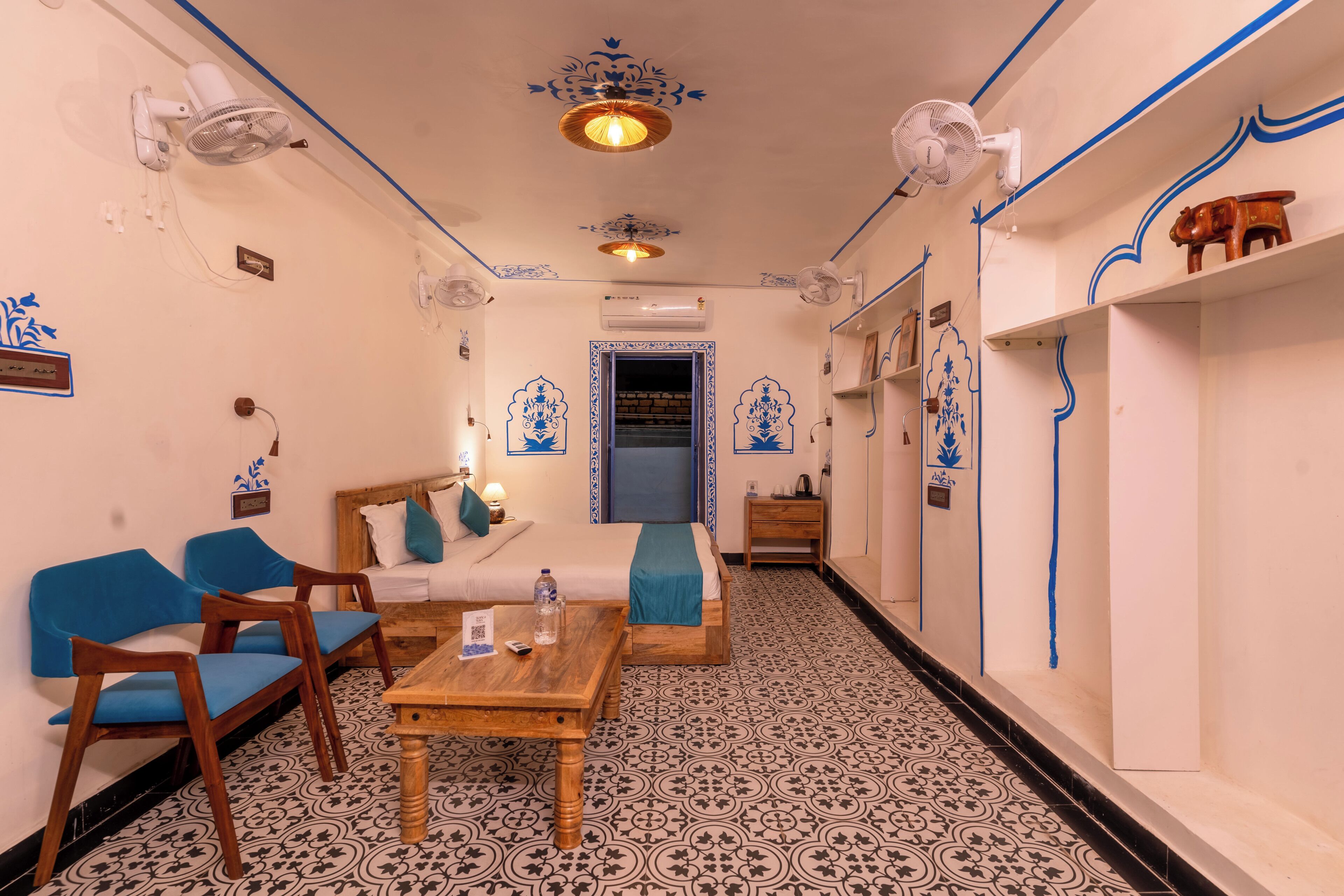 Rom – premium | Sengetøy av topp kvalitet, dundyner, wi-fi (inkludert) og sengetøy