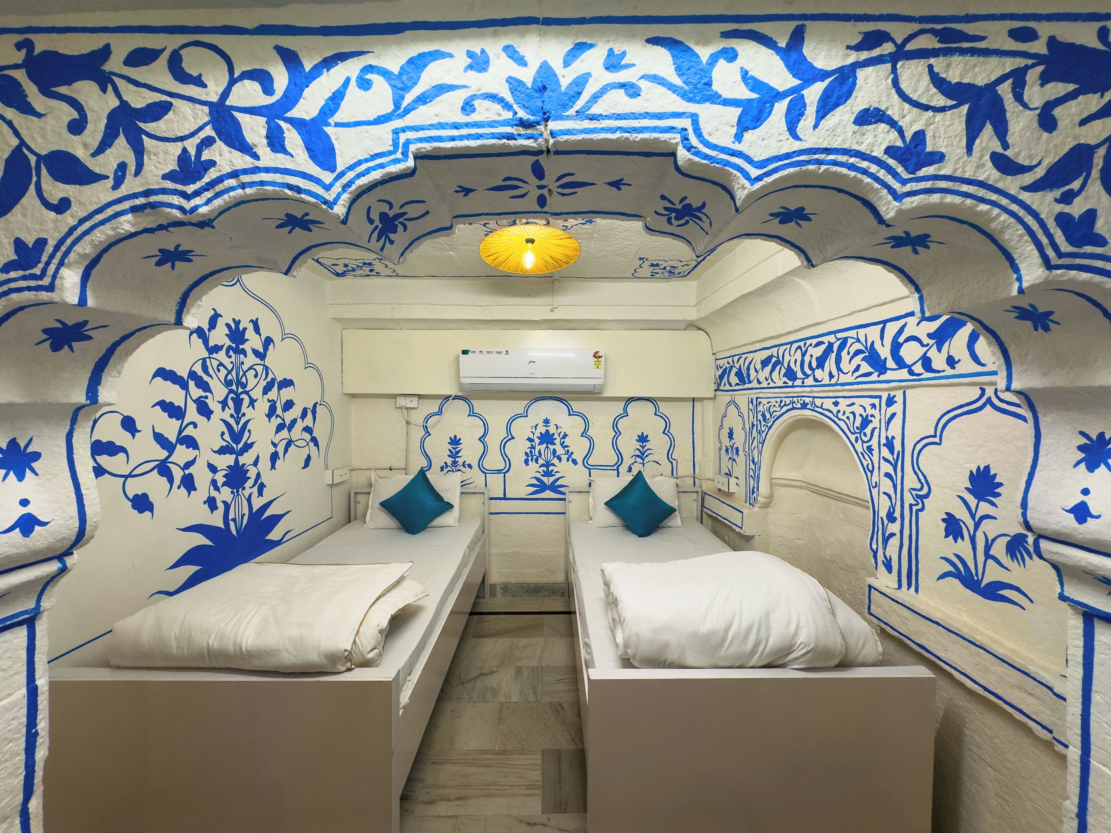 スタンダード 共同ドミトリー 男女共用ドミトリー | 高級寝具、羽毛の掛け布団、WiFi (無料)、ベッドシーツ