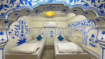 Gemeinsamer Standard-Schlafsaal, Gemischter Schlafsaal | Hochwertige Bettwaren, Daunenbettdecken, kostenloses WLAN, Bettwäsche