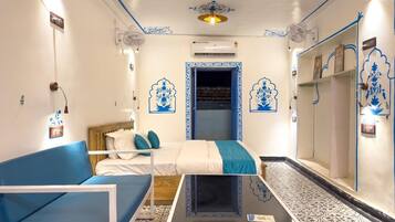 Premium Room | Premium bedding, down duvets, free WiFi, bed sheets