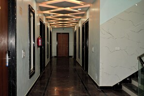 Lobby - Triveni Gest House (Chhata)