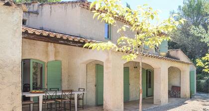 Holiday rental - Maison Robert - La Tour D'Aigues, Location de vacances - Maison Robert - La Tour D'