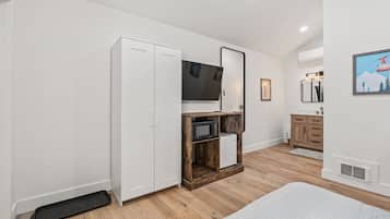 1 chambre, fer et planche Ă  repasser, Wi-Fi gratuit, draps fournis