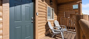 #2 Jeep Mini Cabin w/ AC, Fire Pit & BBQ!