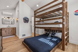 1 室のベッドルーム、アイロン / アイロン台、WiFi、ベッドシーツ