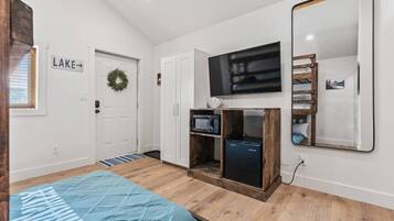 1 habitación, wifi y ropa de cama