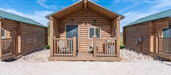 #4 Bear Lake Cabin! Newly Remodeled! AC! Sleeps 4!