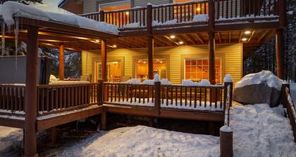 Lakefront âą Hot Tub âą Game Room âą Yellowstone