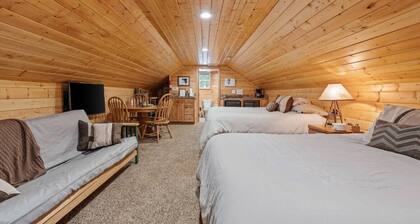 Moosewood Studio | Walk to Lake + 35 min to YSNP