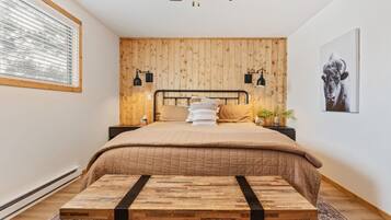 4 chambres, fer et planche à repasser, lit parapluie, Wi-Fi gratuit