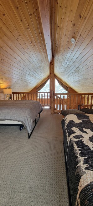 3 bedrooms, iron/ironing board, travel crib, WiFi