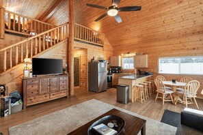 TV, fireplace