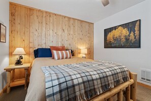 3 chambres, fer et planche à repasser, lit parapluie, Wi-Fi