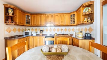 House | Dining