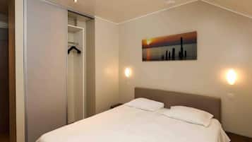 Villa | 2 bedrooms, iron/ironing board