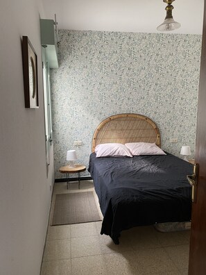 Appartement | 4 chambres, fer et planche à repasser