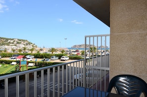 Apartment | Exterior - Apartment in L'estartit Near Sandy Beach (Torroella de Montgrí)